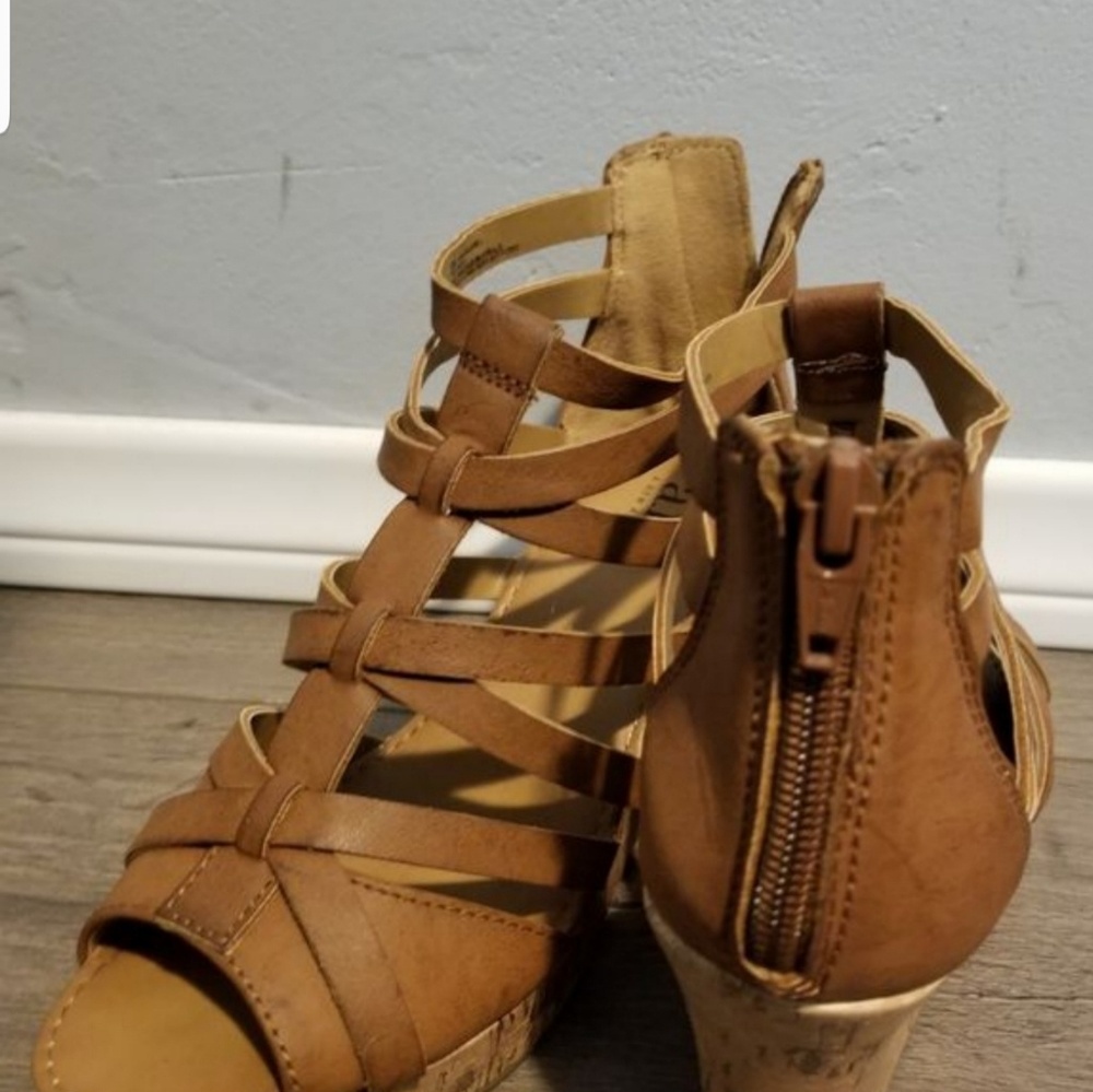 Wedges - Picture 2 of 2